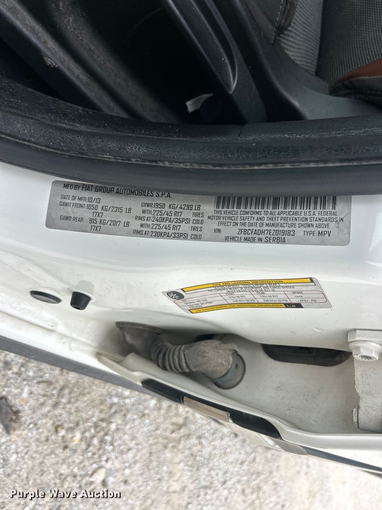 image for item FC2678 2014 Fiat 500L 
