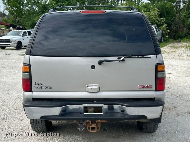 image for item FC2679 2005 GMC Yukon SUV