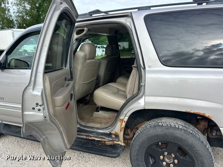 image for item FC2679 2005 GMC Yukon SUV