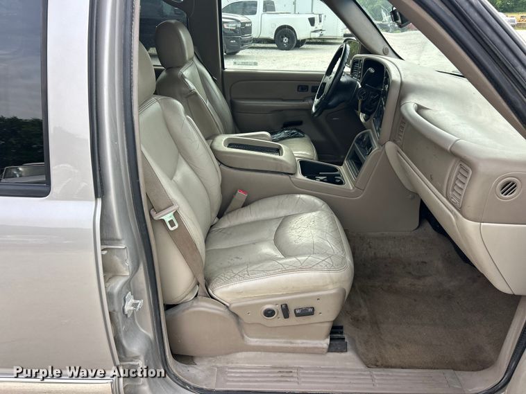 image for item FC2679 2005 GMC Yukon SUV