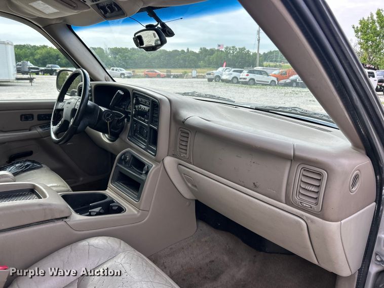 image for item FC2679 2005 GMC Yukon SUV