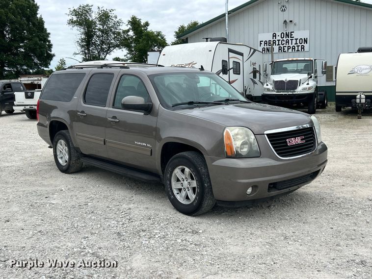 image for item FC2680 2013 GMC Yukon XL SLT SUV