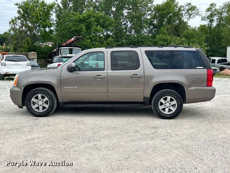 image for item FC2680 2013 GMC Yukon XL SLT SUV