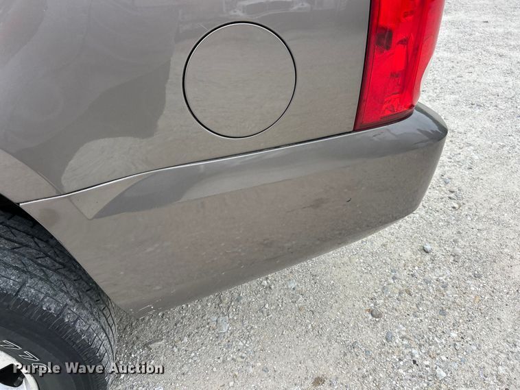image for item FC2680 2013 GMC Yukon XL SLT SUV