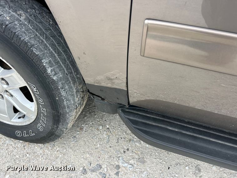 image for item FC2680 2013 GMC Yukon XL SLT SUV