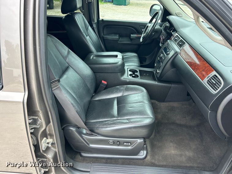 image for item FC2680 2013 GMC Yukon XL SLT SUV