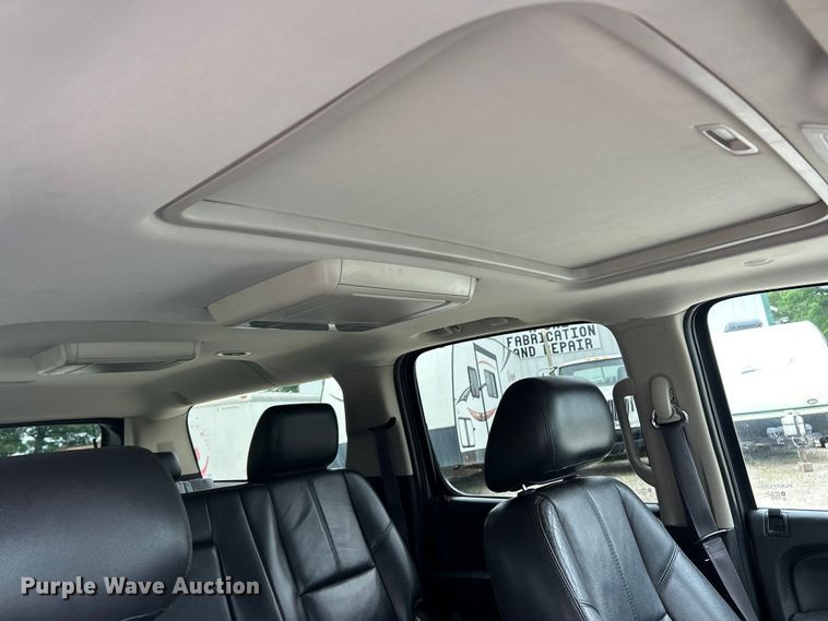 image for item FC2680 2013 GMC Yukon XL SLT SUV