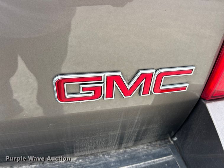 image for item FC2680 2013 GMC Yukon XL SLT SUV