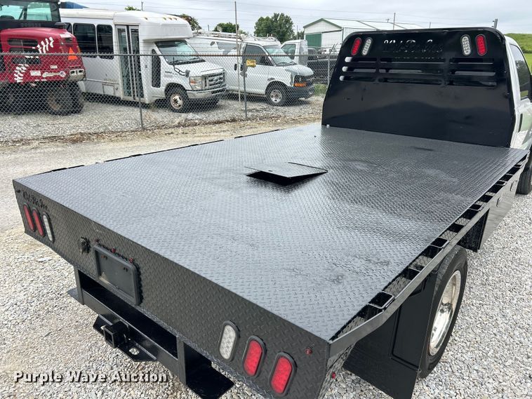 image for item FC2682 2012 Ford F450 Super Duty XL flatbed truck