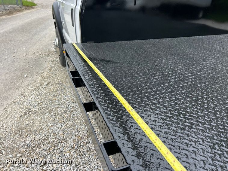 image for item FC2682 2012 Ford F450 Super Duty XL flatbed truck