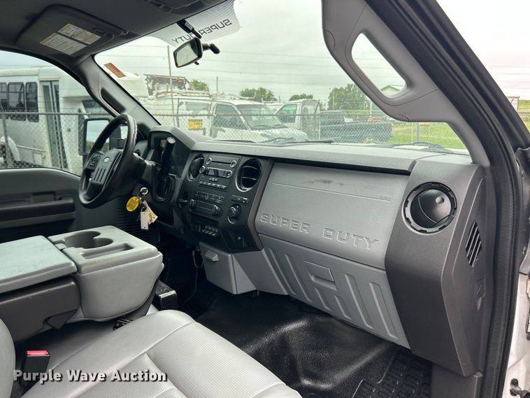 image for item FC2682 2012 Ford F450 Super Duty XL flatbed truck