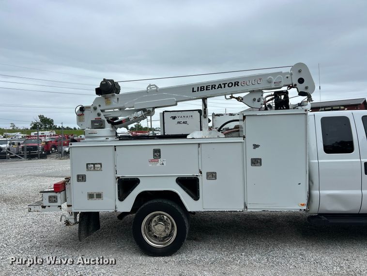 image for item FC2685 2012 Ford F550 Super Duty XLT utility / service truck