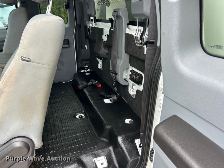 image for item FC2685 2012 Ford F550 Super Duty XLT utility / service truck