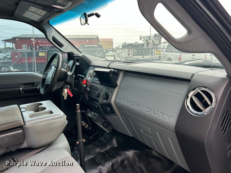 image for item FC2685 2012 Ford F550 Super Duty XLT utility / service truck