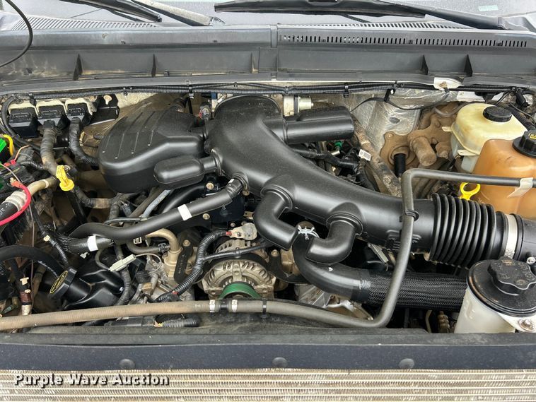 image for item FC2685 2012 Ford F550 Super Duty XLT utility / service truck