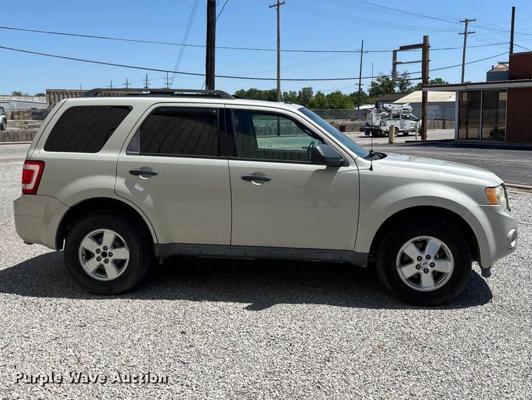 image for item FC4646 2009 Ford Escape SUV