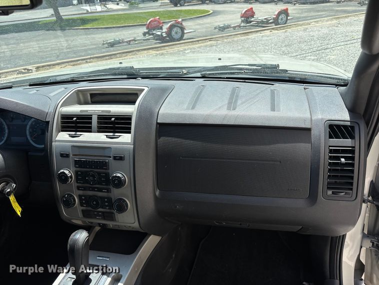 image for item FC4646 2009 Ford Escape SUV