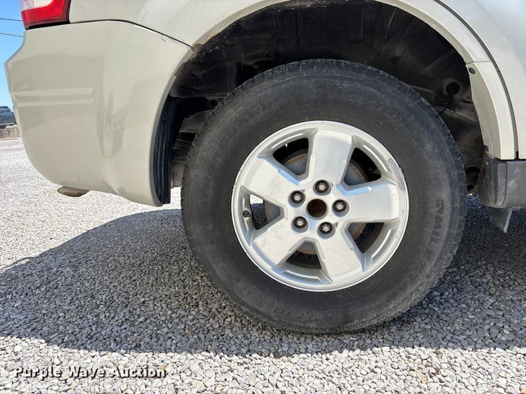image for item FC4646 2009 Ford Escape SUV