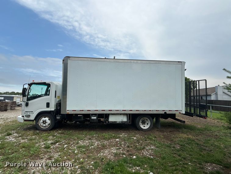 image for item FC4658 2017 Morgan Isuzu NPR HD box truck
