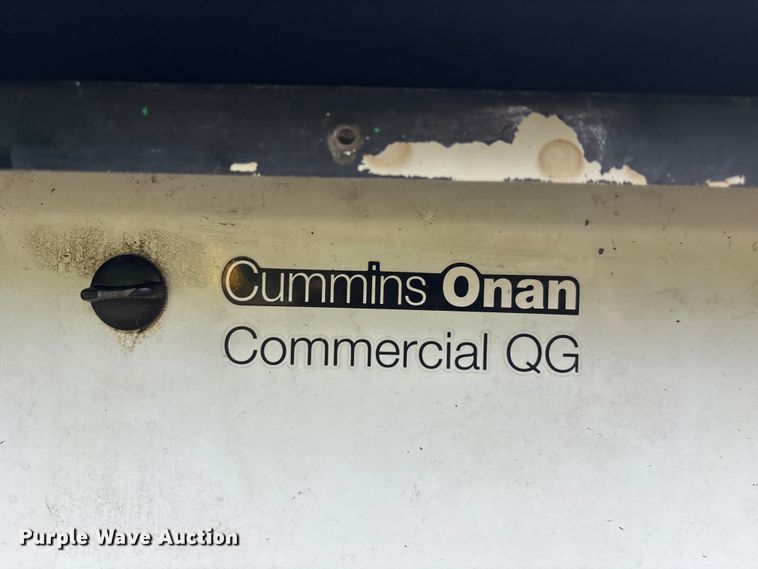 image for item FC4658 2017 Morgan Isuzu NPR HD box truck