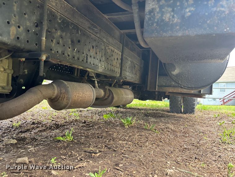 image for item FC4658 2017 Morgan Isuzu NPR HD box truck
