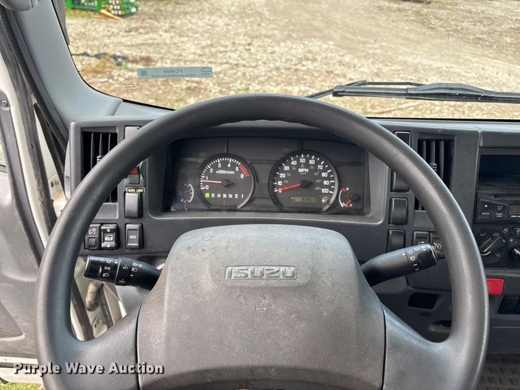 image for item FC4658 2017 Morgan Isuzu NPR HD box truck