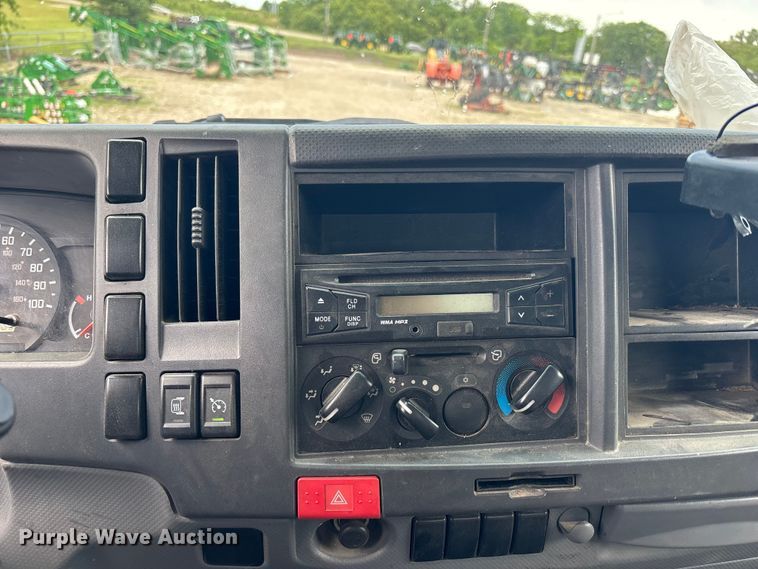 image for item FC4658 2017 Morgan Isuzu NPR HD box truck
