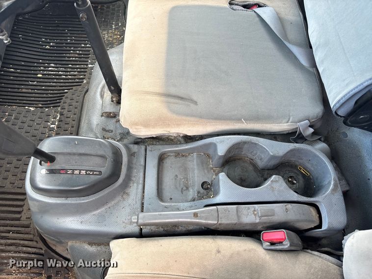 image for item FC4658 2017 Morgan Isuzu NPR HD box truck