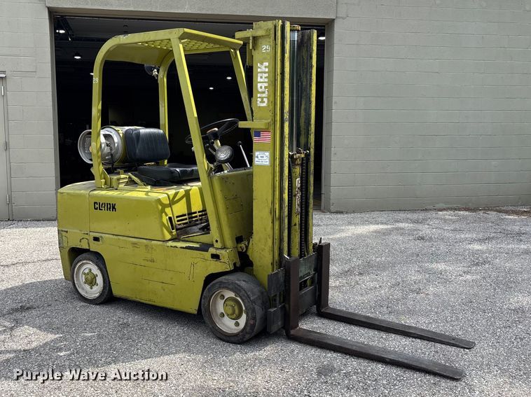image for item FC4660 Clark C500 forklift