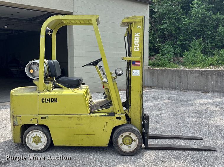 image for item FC4660 Clark C500 forklift