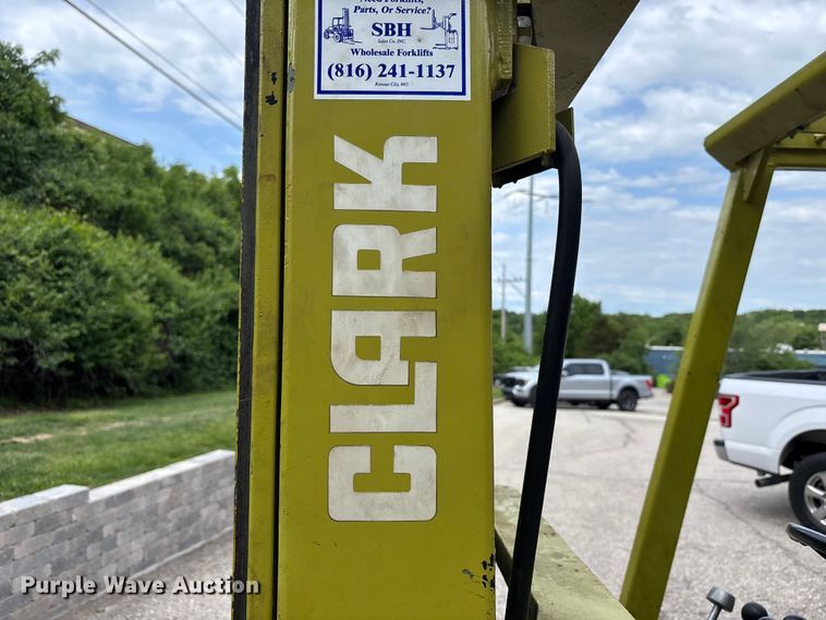 image for item FC4660 Clark C500 forklift