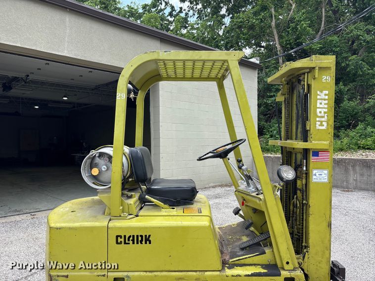 image for item FC4660 Clark C500 forklift