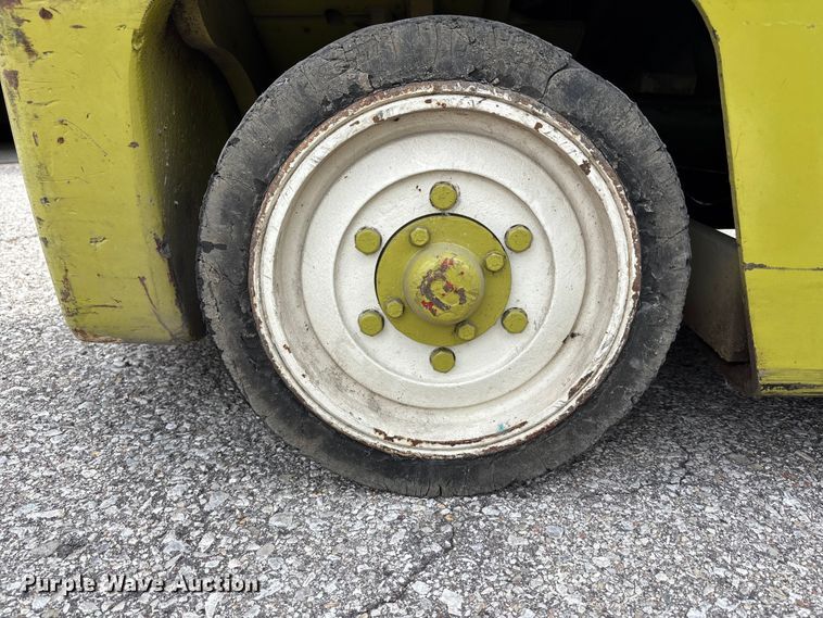 image for item FC4660 Clark C500 forklift