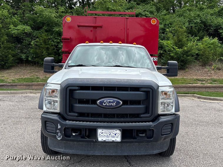 image for item FC4661 2015 Ford F550 Super Duty chipper truck