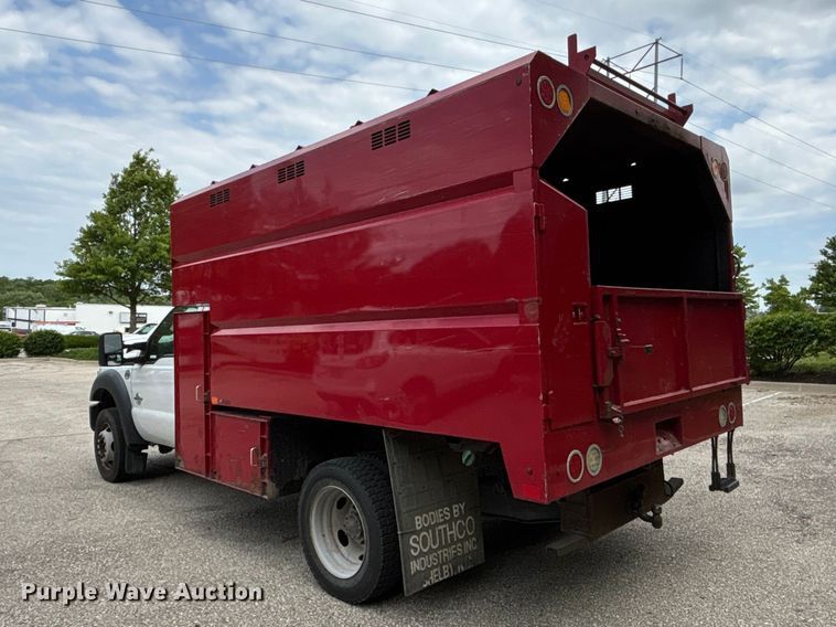 image for item FC4661 2015 Ford F550 Super Duty chipper truck