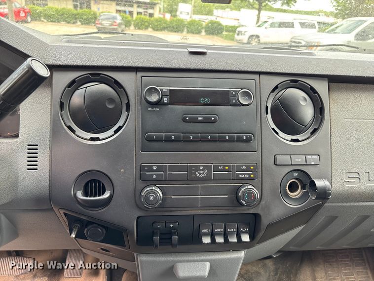 image for item FC4661 2015 Ford F550 Super Duty chipper truck