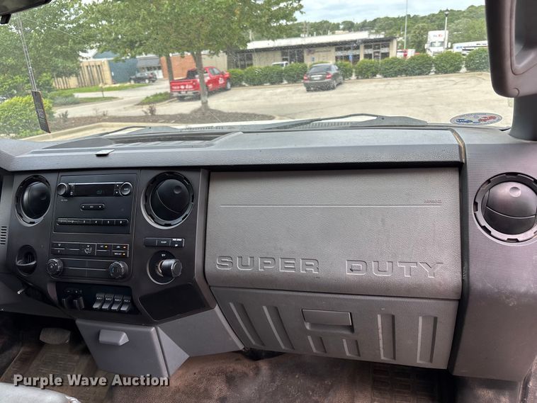 image for item FC4661 2015 Ford F550 Super Duty chipper truck