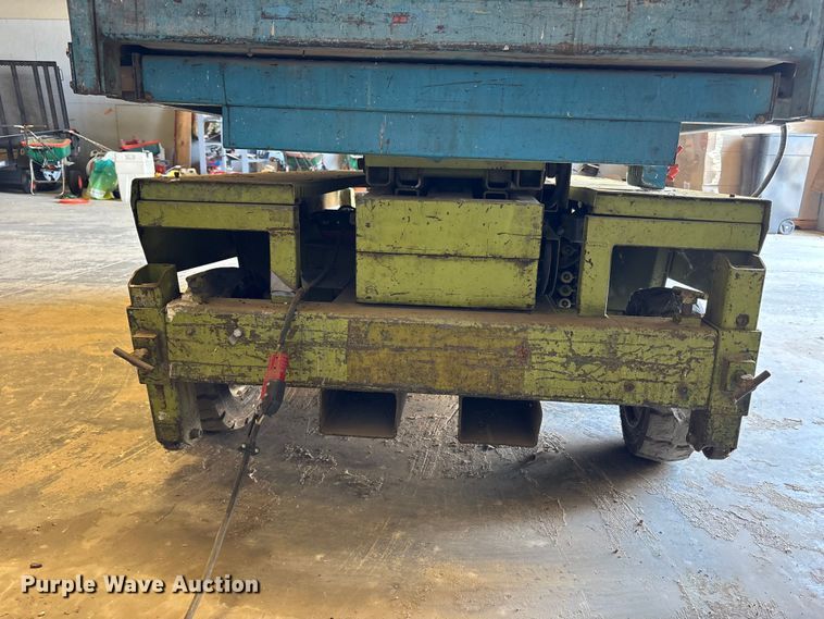 image for item FC4662 Mite-e-lift scissor lift