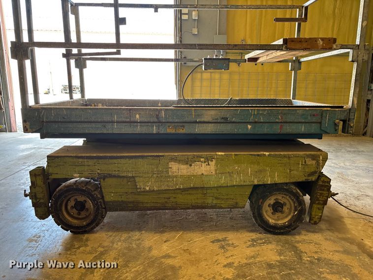 image for item FC4662 Mite-e-lift scissor lift
