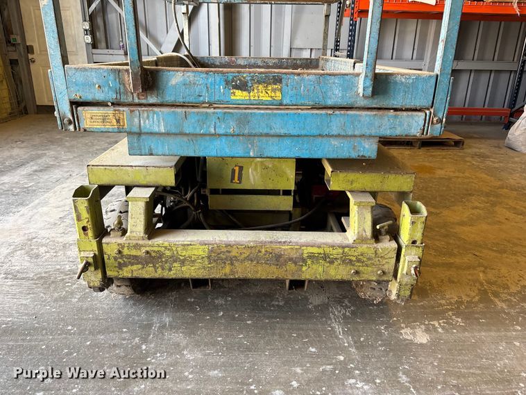 image for item FC4662 Mite-e-lift scissor lift