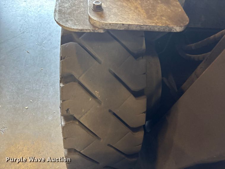 image for item FC4668 2015 Nissan PF70 forklift
