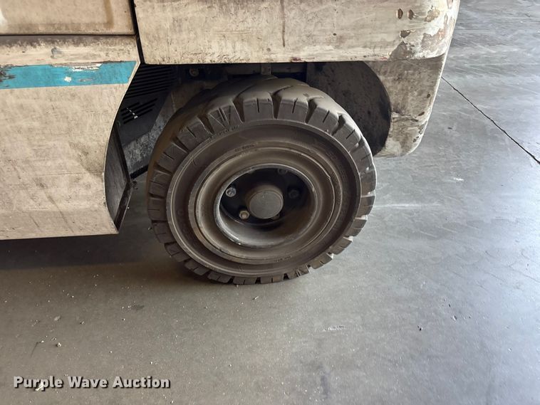 image for item FC4668 2015 Nissan PF70 forklift