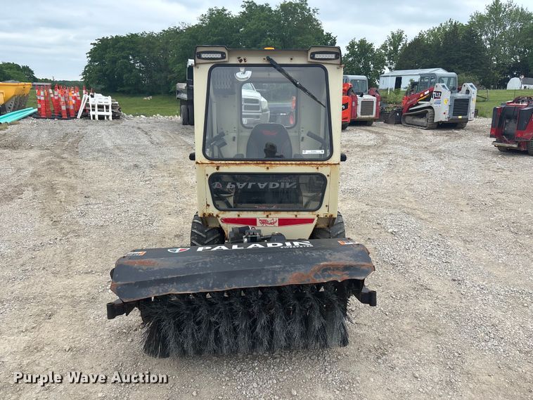 image for item FC4701 Grasshopper 729 sweeper
