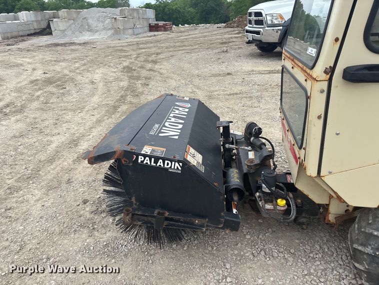 image for item FC4701 Grasshopper 729 sweeper