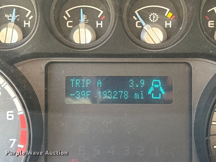 image for item FC4703 2011 Ford F350 Super Duty utility bed pickup truck