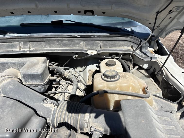 image for item FC4703 2011 Ford F350 Super Duty utility bed pickup truck