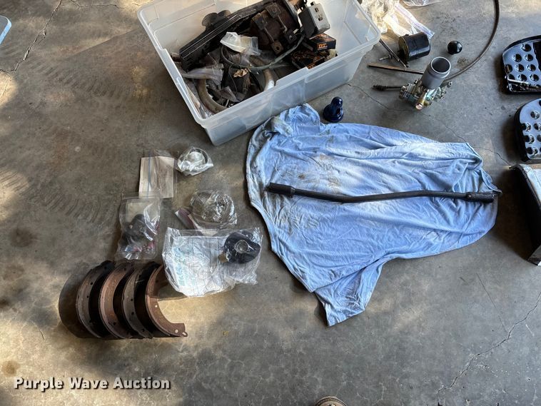 image for item FC5720 1959 Willys DJ SUV