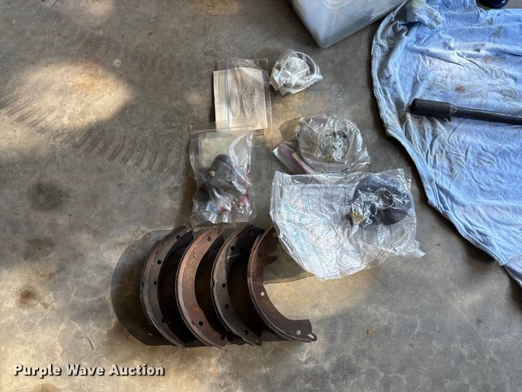 image for item FC5720 1959 Willys DJ SUV