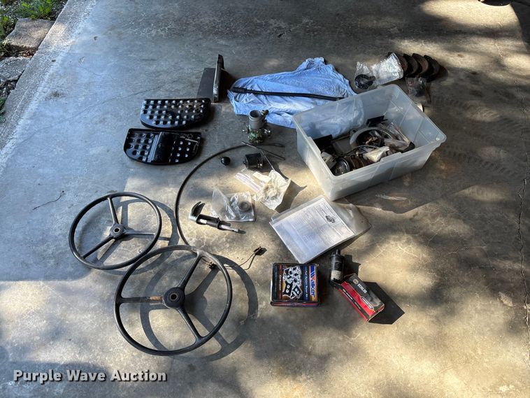 image for item FC5720 1959 Willys DJ SUV