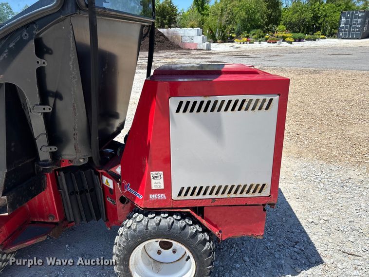 image for item FC5722 Ventrac 3400Y municipal tractor